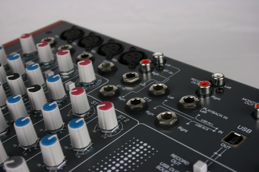 Ảnh minh họa Mixer Allen & Heath Zed1002 (Mixer Analog, 6 kênh, 2 bus) 3