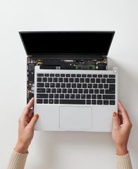  Refurbished Framework Laptop 13 DIY Edition (AMD Ryzen™ 7040 Series) 