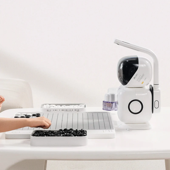 Ảnh minh họa Robot cờ vây SenseRobot Go 1