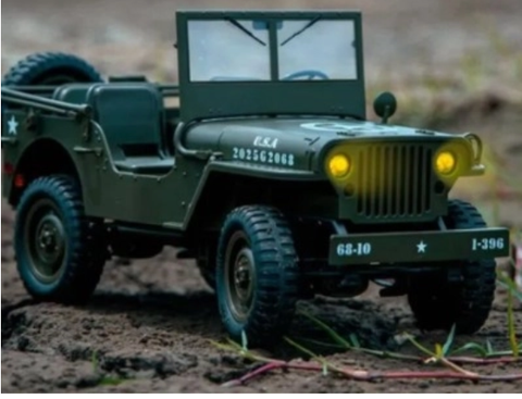 Xe quân sự điều khiển từ xa Jeep C8815