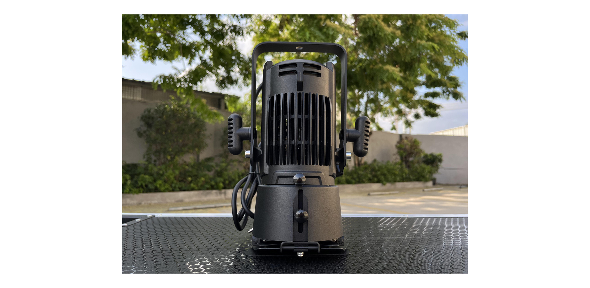 Ảnh minh họa Static Lights Mitek&HBK Mini Fresnel - RGBW 1
