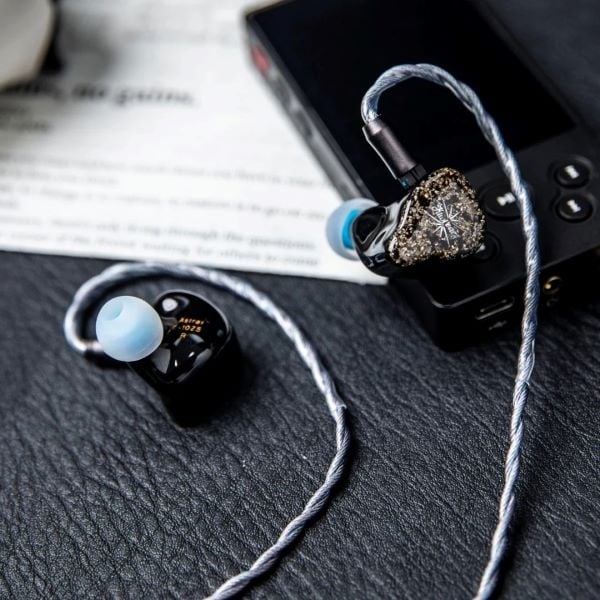 Ảnh minh họa Tai Nghe Kiwiears Astral In Ear 3