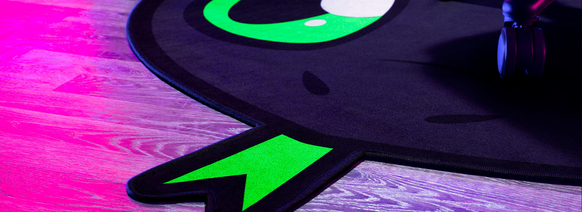 Ảnh minh họa Thảm Razer Sneki Snek Floor Rug 3