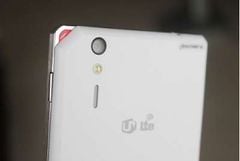  Thay camera sau Sky A870 