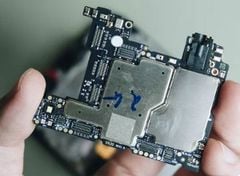  Thay IC Flash Vsmart live 4 (đã tính công) 