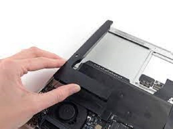 THAY LOA MACBOOK AIR M2 2022 (đã tính công)