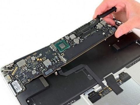 Thay Mainboard Macbook Pro M2