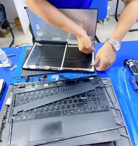Thay Màn Hình Asus Vivobook A415 Bị Ám Màu