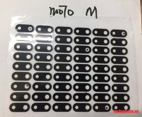 Thay Mặt Kính Camera Sau Moto M