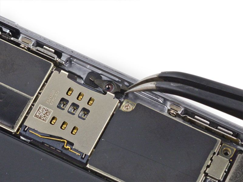 Thay ổ sim iPhone 6 Plus