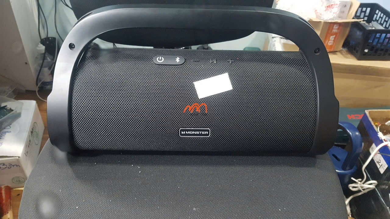 Ảnh minh họa Thay Pin Loa Monster Adventurer MAX 1