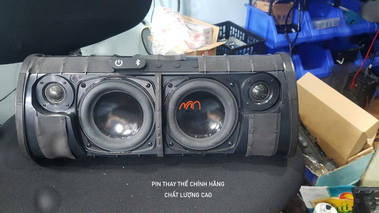 Ảnh minh họa Thay Pin Loa Monster Adventurer MAX 2