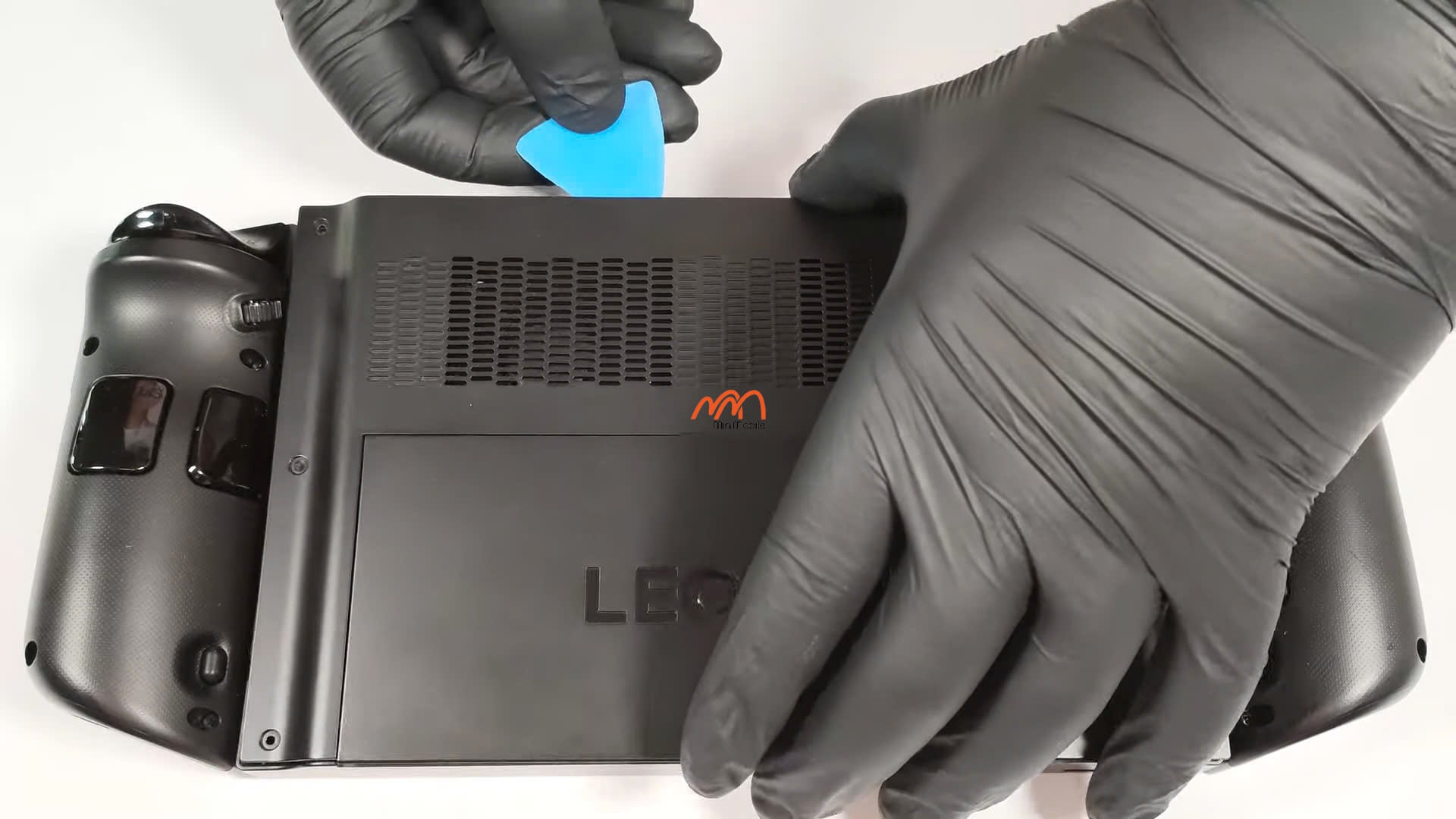 Ảnh minh họa Thay Pin Máy Chơi Game Cầm Tay Lenovo Legion GO 1