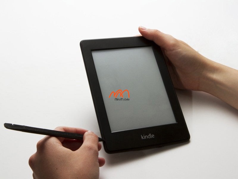 Ảnh minh họa Thay pin máy đọc sách Kindle Paperwhite 1 2
