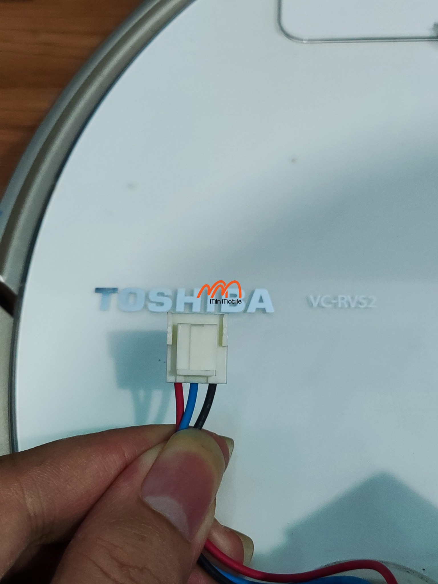Ảnh minh họa Thay Pin Robot Hút Bụi Toshiba VC-RVS2 3