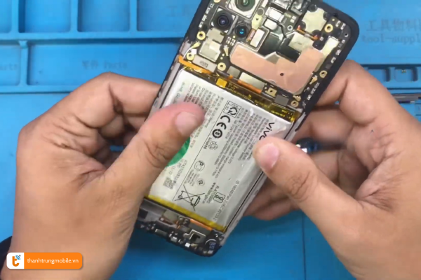 Ảnh minh họa Thay pin Vivo V21 | V21S 2