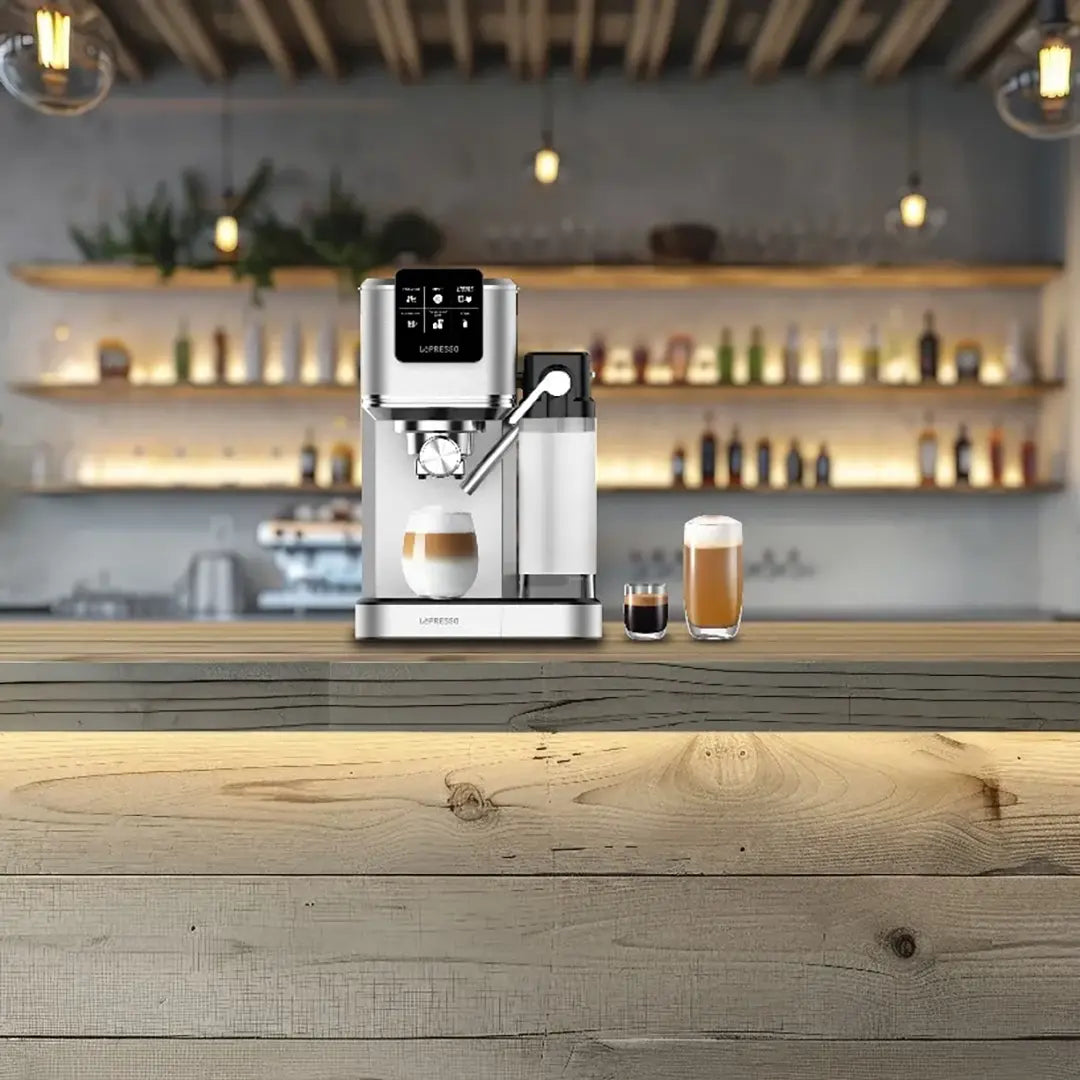 Ảnh minh họa Máy pha cà phê nóng và lạnh LePresso Latteo có chức năng tạo bọt khắc phục lỗi và điều khiển cảm ứng - Silver 2