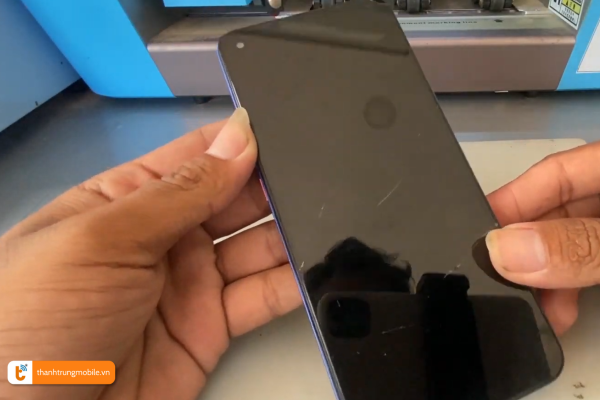 Ảnh minh họa Thay màn hình Tecno Pova 2: Giá bao nhiêu? khắc phục lỗi bao lâu? lưu ý gì? 2