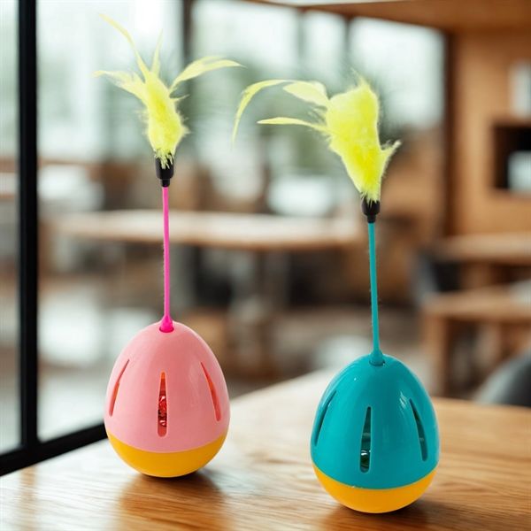 Đồ chơi lật đật trứng lông vũ cho mèo