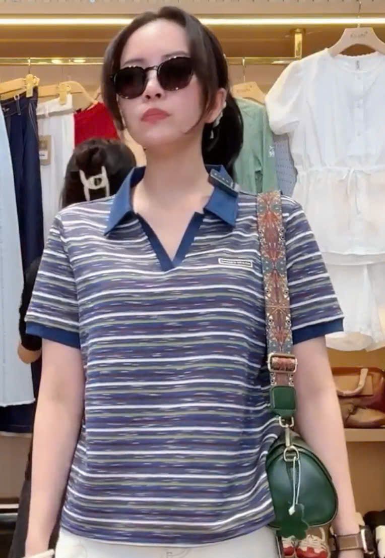  AT40-Áo Thun Sọc Cổ V 