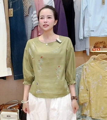  A332- Áo lụa Tencel Thêu Hoa 