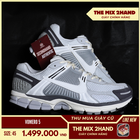 Nike Vomero 5 - Size 45