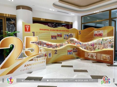 Backdrop đèn Led kỷ niệm 25 năm bệnh viện SIH khổ lớn 6m thiết kế timeline lịch sử sang trọng 