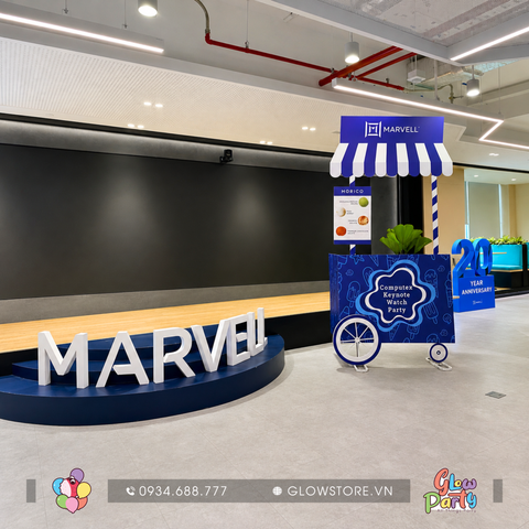 Mô hình xe kem trang trí sự kiện doanh nghiệp Kamo x Marvell kích thước 1m2 x 2m4 bế formex ốp quầy bàn màu xanh dương 
