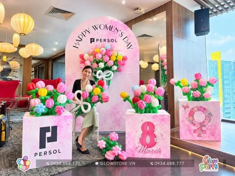 Gói Trang Trí Backdrop Chữ U & Hộp Hoa – Vườn Hoa Tulip Bong Bóng Rạng Rỡ Tôn Vinh Phái Đẹp