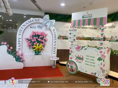 Gói Trang Trí Văn Phòng Sự Kiện 20/10 – Góc Check-In Vòm Hoa Tulip & Xe Quà Tặng Ngọt Ngào Tại Greenfeed