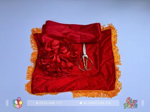 Dịch vụ cho thuê bộ khay cắt băng khai trương giá rẻ 150k gồm khay lụa đỏ kéo chuôi vàng và hoa vải khánh thành trang trọng 