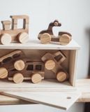 Bộ phương tiện Baby Car, kèm hộp gỗ Chàng Trai Gỗ