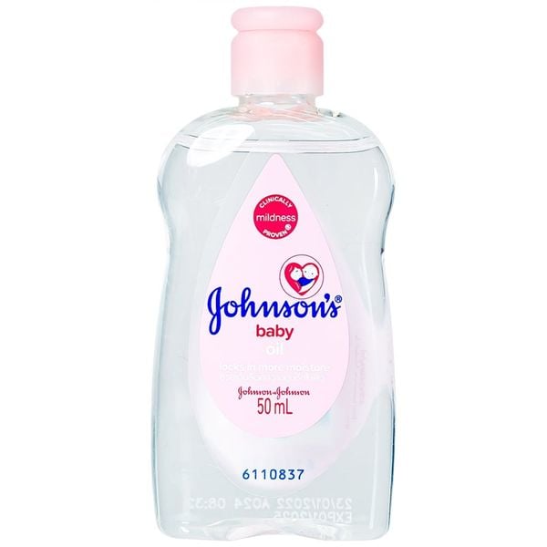 Dầu mát xa Johnson's Baby Oil Massage và Dưỡng Ẩm Cho Bé Chai 50ml/200ml