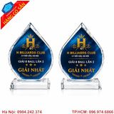 Cúp vàng cao cấp làm quà tặng vinh danh ý nghĩa và sang trọng.
