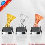 Cúp cầu lông cao cấp khắc logo theo yêu cầu