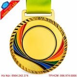 Huy chương vàng cao cấp mạ vàng sáng bóng dùng trao giải thể thao, giải chạy, hội thao và sự kiện doanh nghiệp.