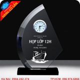 Kỷ niệm chương pha lê khắc laser sắc nét