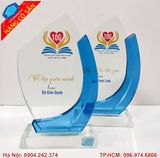 Kỷ niệm chương pha lê vinh danh doanh nghiệp sang trọng