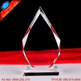Kỷ niệm chương pha lê khắc laser sắc nét