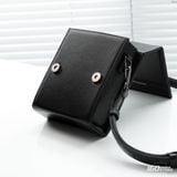 Túi Đeo Chéo Nam ICONDENIM Monobox Black Skin Form Vuông Đứng
