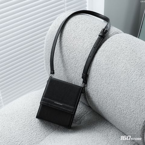 Túi Đeo Chéo Nam ICONDENIM Monobox Black Skin Form Vuông Đứng