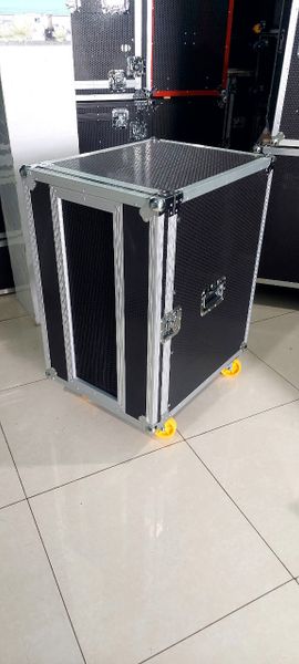 Tủ Rack 16U Có Quạt Tản Nhiệt
