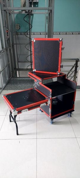 Tủ Rack 12U Có Bàn Để Mixer