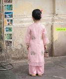  Áo dài bé gái tơ hồng thêu con cá ADCH116 