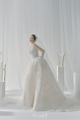 NO.1 HAN UYEN - VLTX - 789 LUXURY NUDE STRAPLESS SWEEP TRAIN DRESS