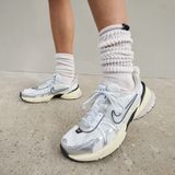  Giày Nike Nữ V2K Run 'Summit Trắng Metallic Silver' FD0736 