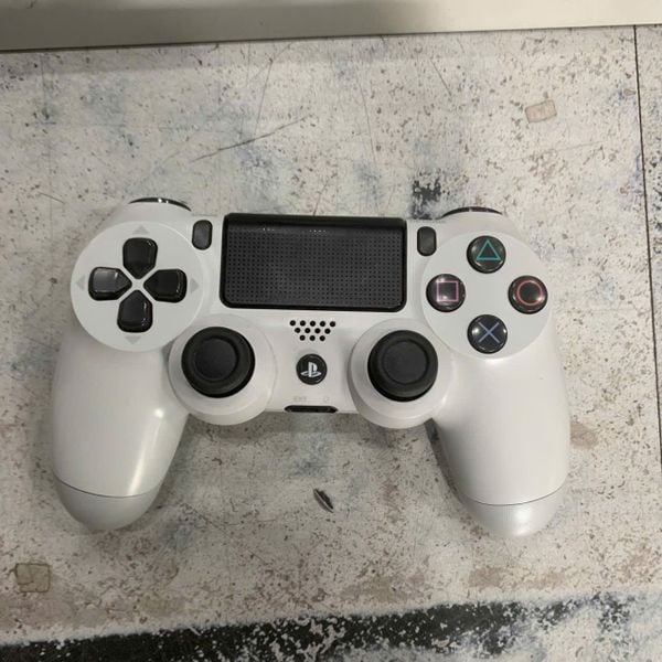 Máy Chơi Game Sony Playstation 4 QSD BH 1 THÁNG + KÈM 1 TAY CẦM PS4