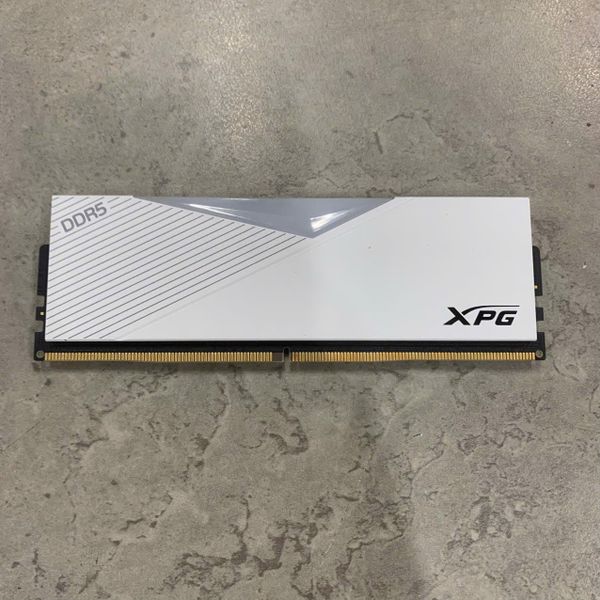 RAM DDR5 16GB ADATA XPG LANCER 5600 WHITE QSD BH 1 THÁNG