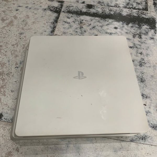 Máy Chơi Game Sony Playstation 4 QSD BH 1 THÁNG + KÈM 1 TAY CẦM PS4