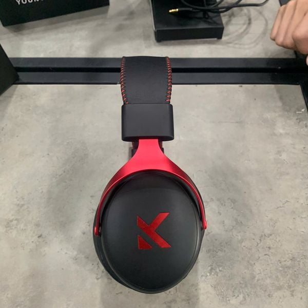 Tai Nghe MCHOSE V9 Pro Gaming Wireless Black Red 3 Moded FULLBOX BH HÃNG T3/2027